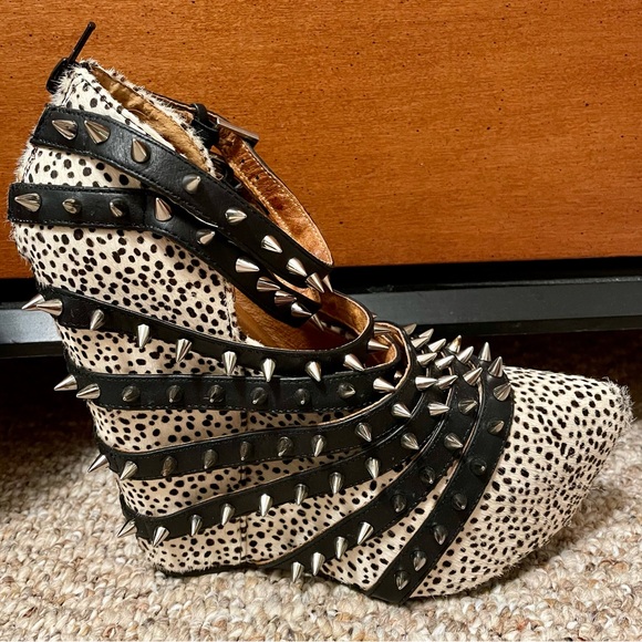 Jeffrey Campbell pony hair spiked strappy wedge heels, sz 8 - Picture 6 of 11